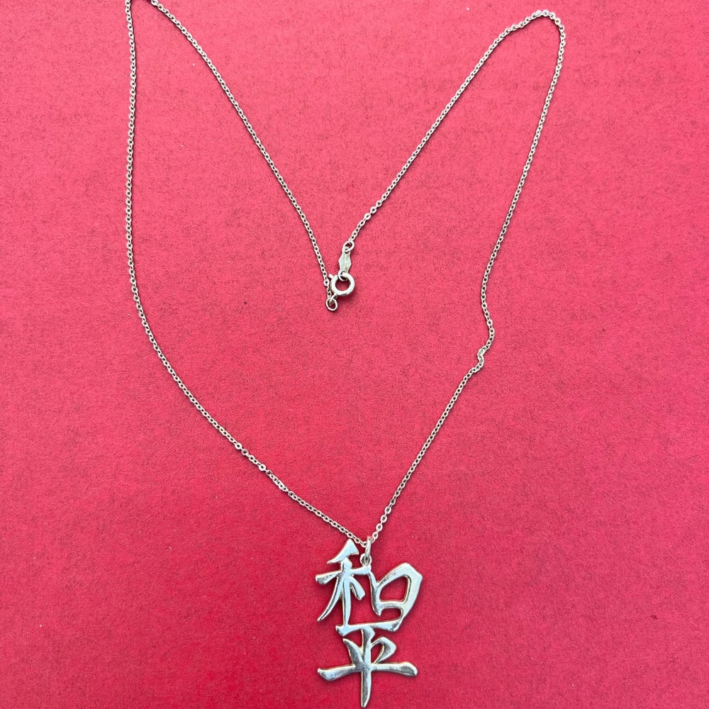 925 Elegant Silver Pendant Necklace